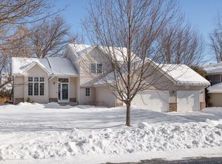 19202 Encore Ct, Farmington, MN 55024