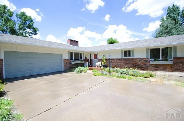1st image of 7 Dittmer Cir