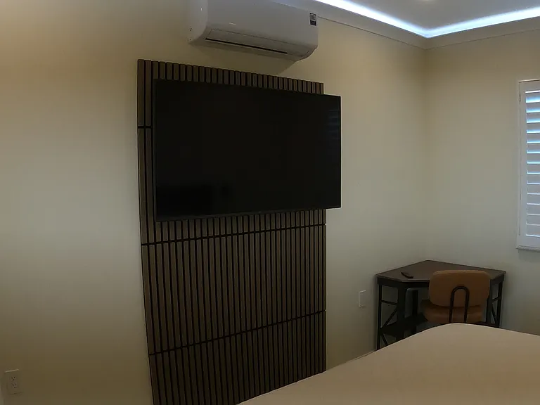 Bedroom tv and AC/Heather