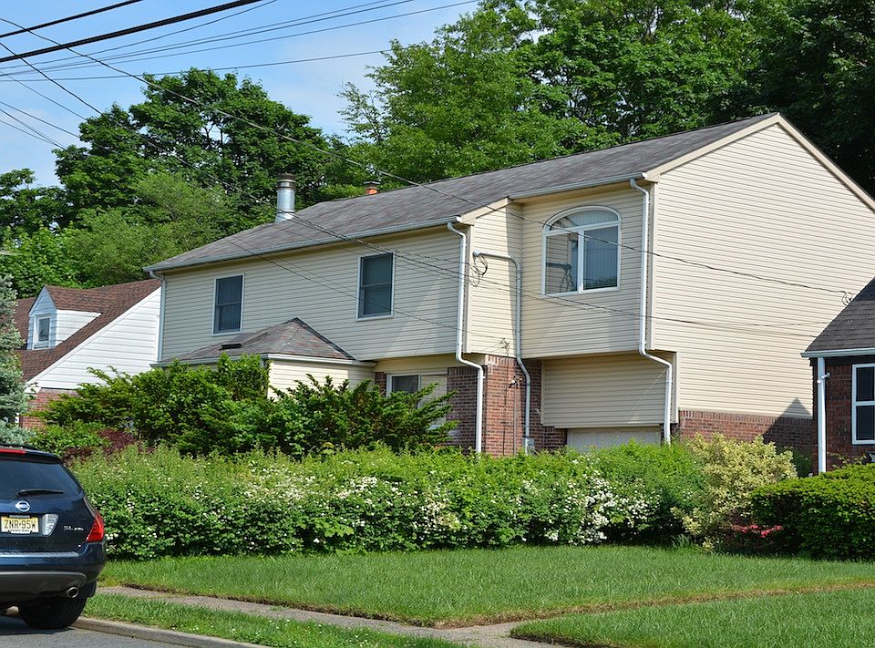 1st image of 36 Garden View Ter #1X