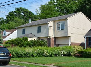 36 Garden View Ter #1X, Fair Lawn, NJ 07410