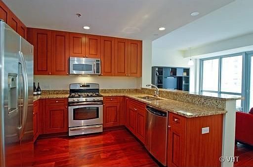 5th image of 160 E Illinois St APT 1304