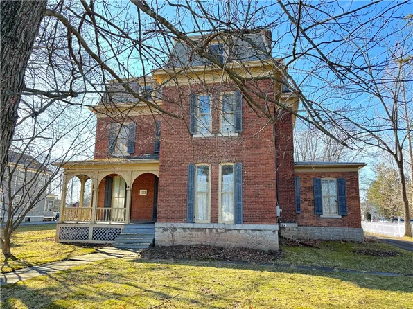 89 Cayuga St, Seneca Falls, NY 13148