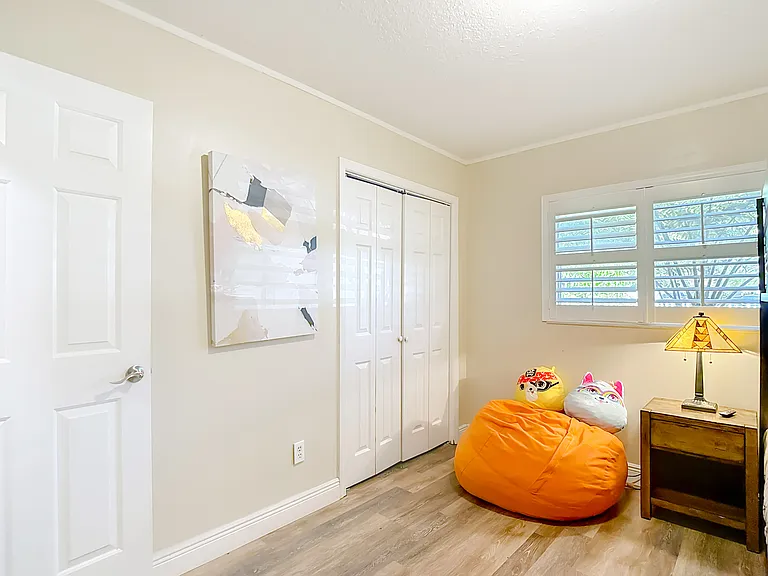 17208 Orangewood Dr — Photo 42