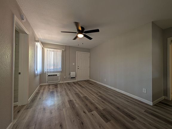 4th image of 323 N 11th St #B