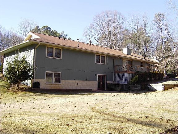 Great Backyard for Entertaining. Deck has been Sealed and House has Hardi Plan