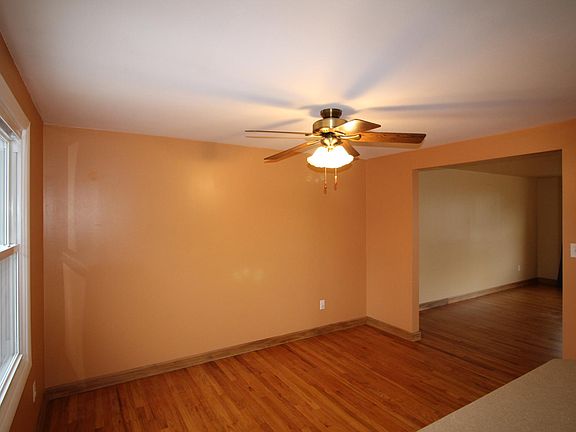 5th image of 517 Malabar Dr