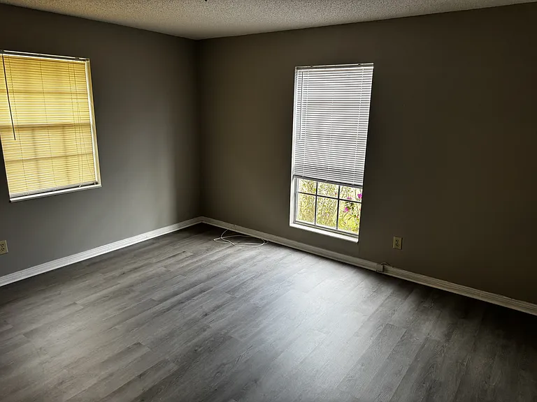 5941 Leesway Blvd — Photo 30
