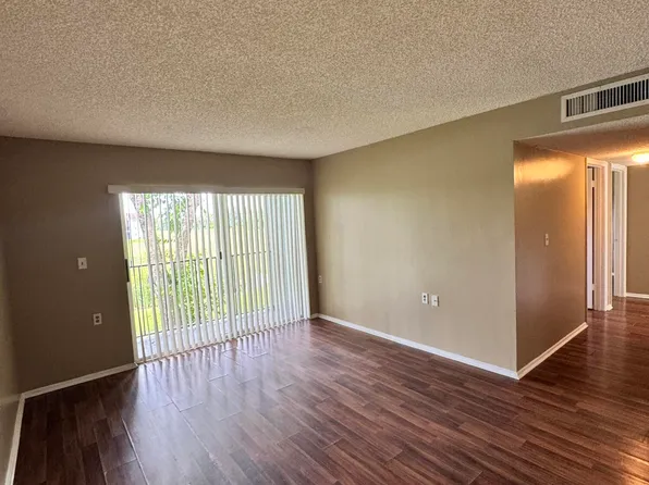 1167 N Benoist Farms Rd, West Palm Beach, FL 33411