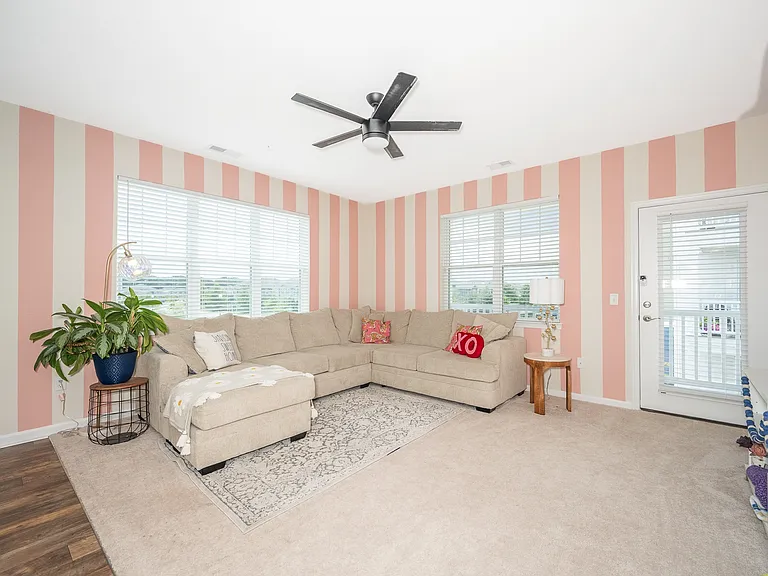 1744 Vankar Dr — Photo 10