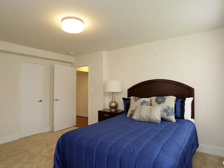 Takoma Flats — Photo 47