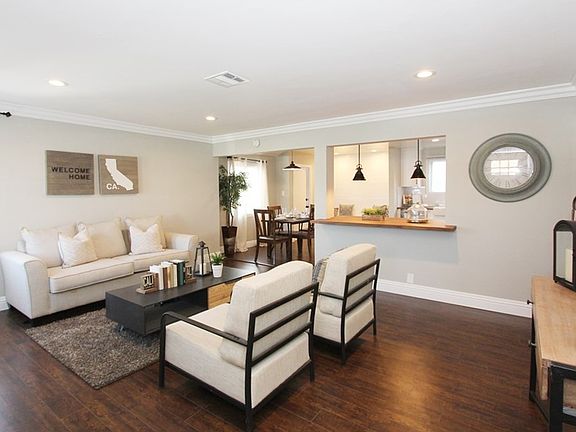 5th image of 8937 Kittyhawk Ave