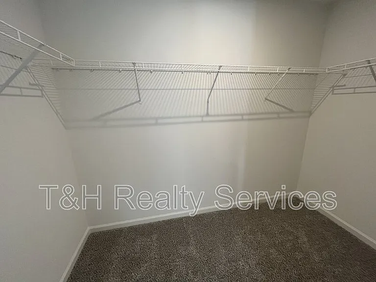 4801 Summerfield Dr — Photo 35