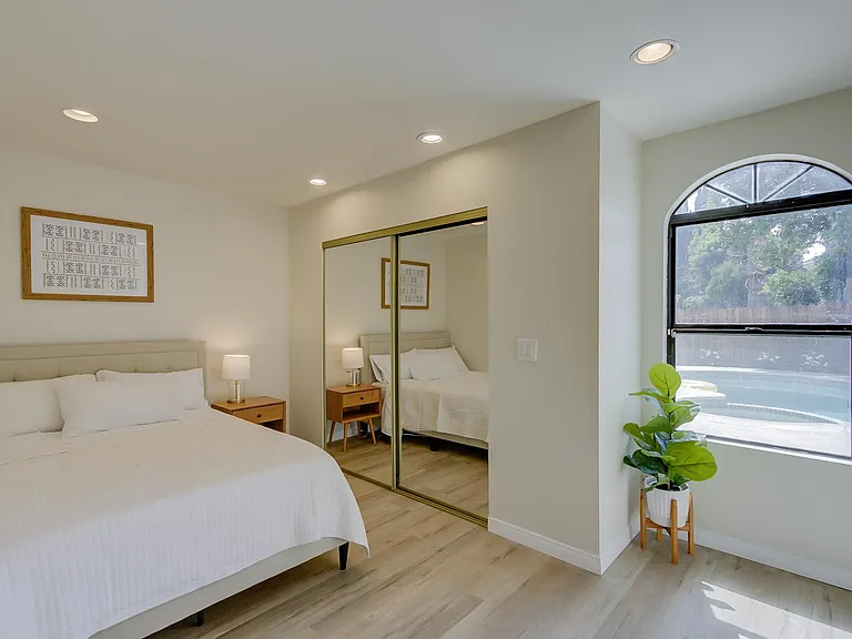 25425 Mandarin Ct — Photo 29