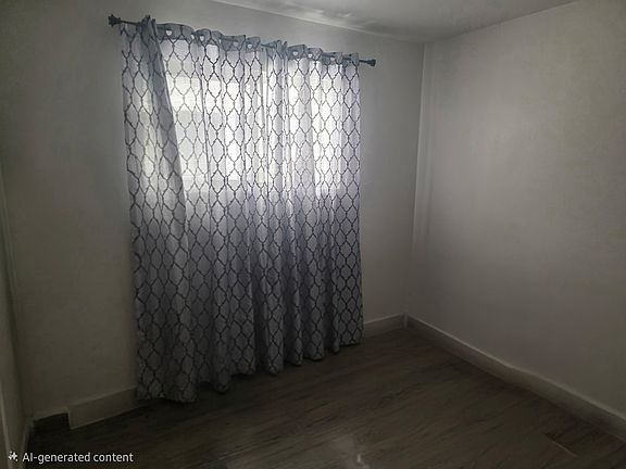 3rd image of 7925 Shantung Dr