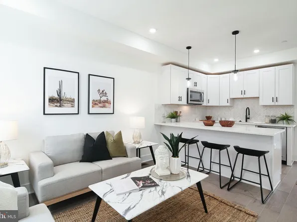 407 W Oxford St #A, Philadelphia, PA 19122