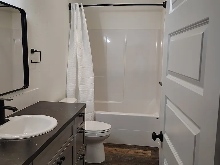Main bathroom