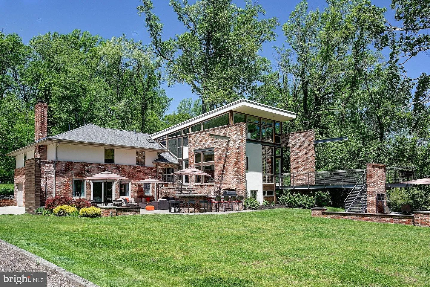 4 bed, 3395 sqft, $9,800 — Photo 1