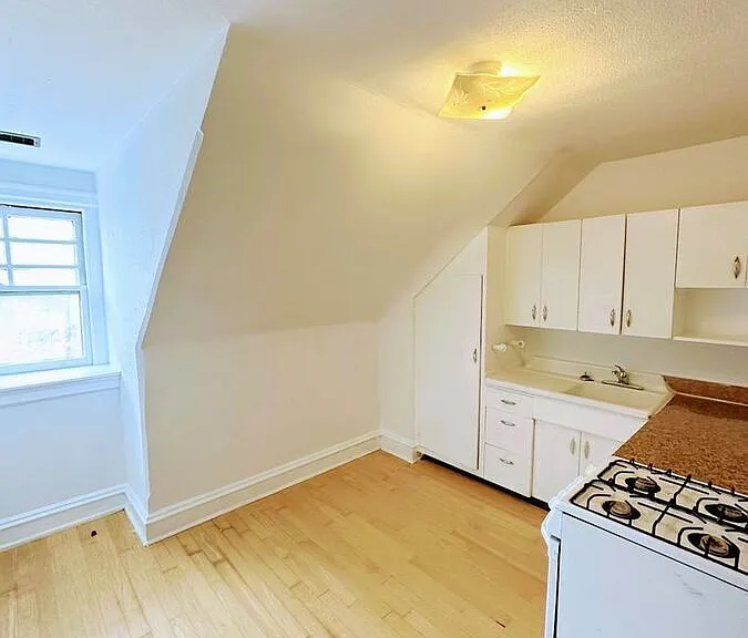 4915 Wynnefield Ave #3B — Photo 11