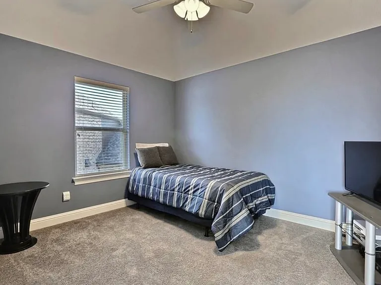 127 Whispering Hills Ct — Photo 28