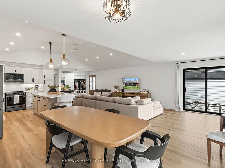 87 Cedar Dr — Photo 16