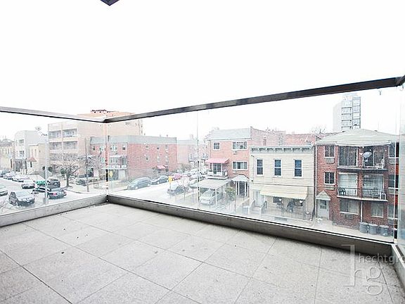 5th image of 2519 27th St APT 3B