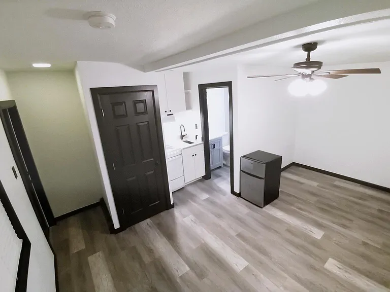510 Main St #5 — Photo 2
