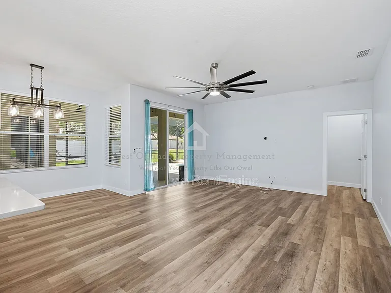 15601 Grays Harbor Way — Photo 25