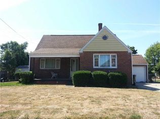 51 Hawro Pl, Depew, NY 14043