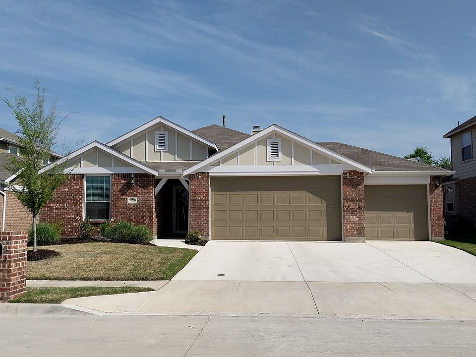 1st image of 428 High Desert Dr