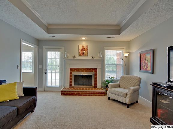 3rd image of 101 Autumn Glaze Dr