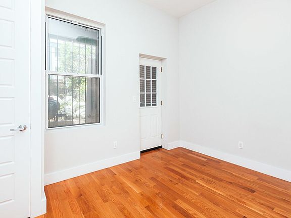 4th image of 98 Troutman St APT 1R