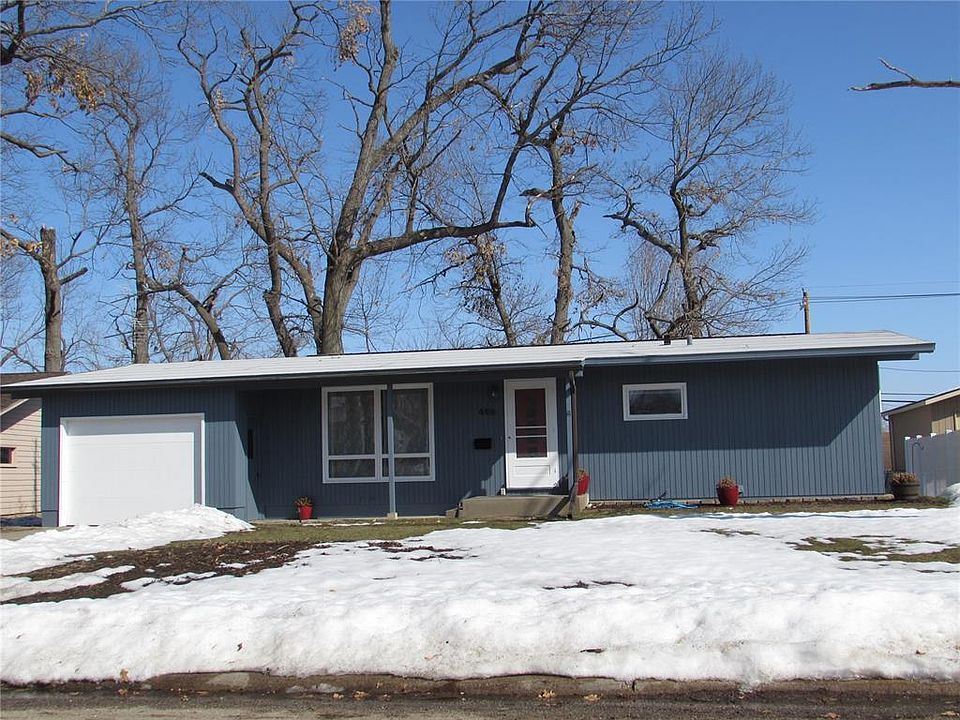1st image of 4416 Fairlane Dr NE