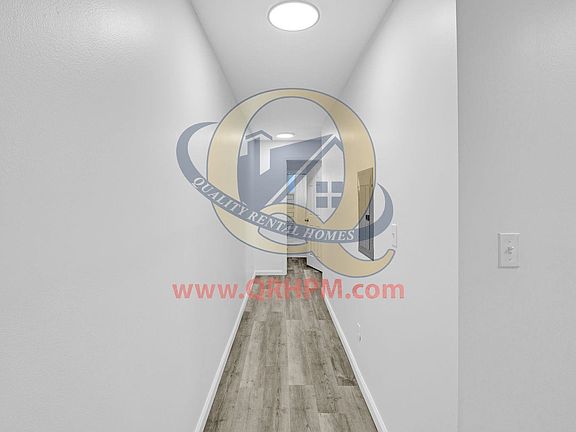 3rd image of 3901 N Averill Ave APT 206