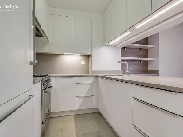 161 West 61st Street image 8 of 23