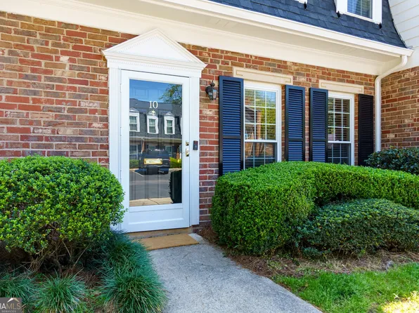10 Spring Green Pl NW, Atlanta, GA 30318