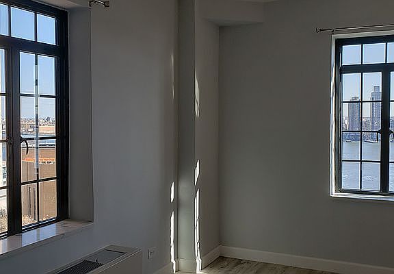 2nd image of 5 Tudor City Pl APT 1127