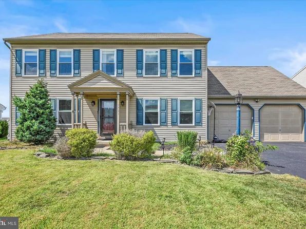 3731 Wheatland Dr, Dover, PA 17315