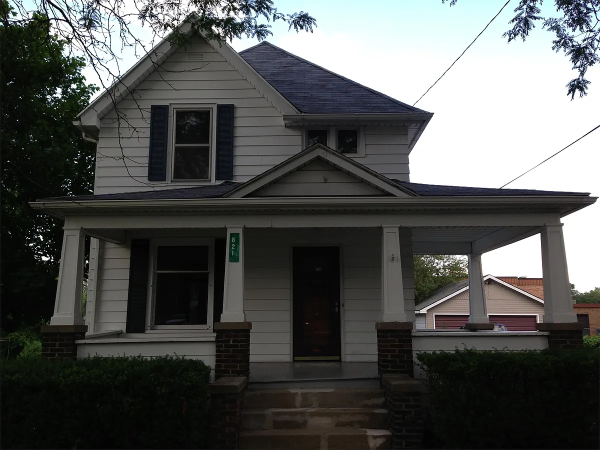 Building Photo - 821 Bush St