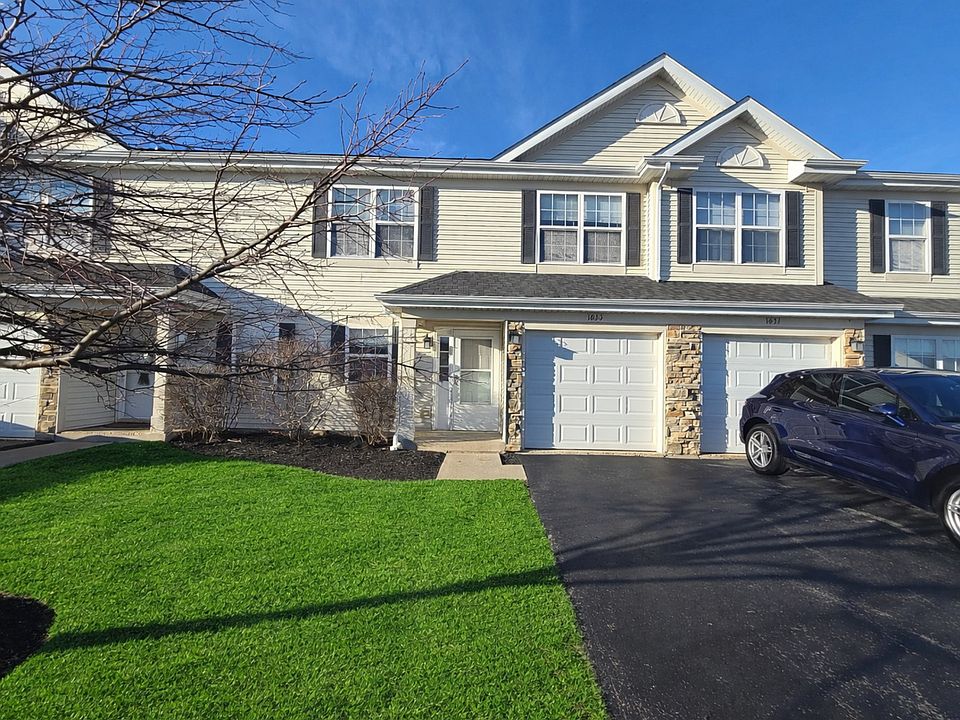 1st image of 1633 W Chrysler Dr #1633