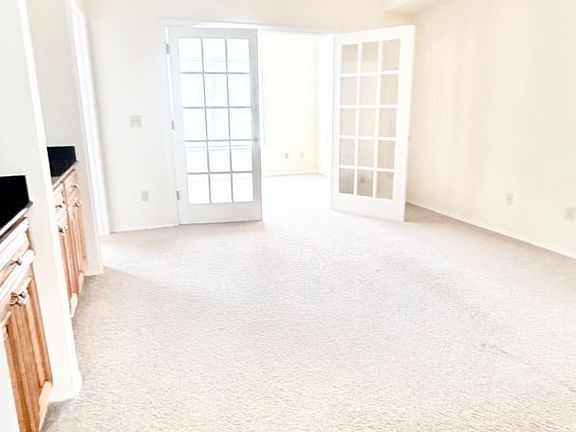 5th image of 832 Camargo Way Unit 307