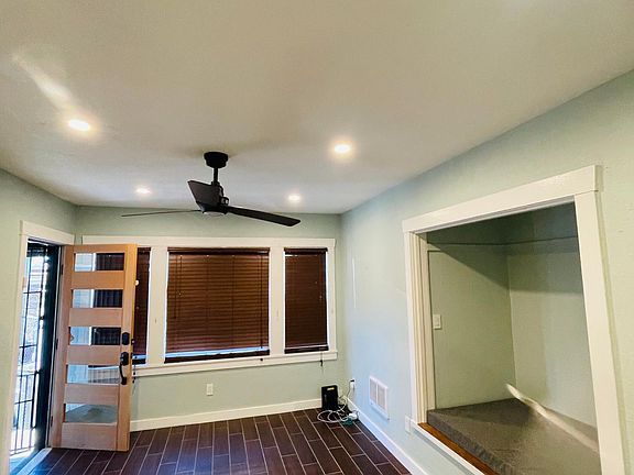 3rd image of 8531 Bancroft Ave #B