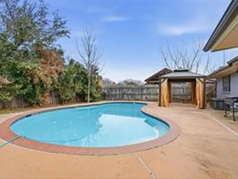 4612 Applewood Rd — Photo 28