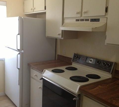 4th image of 237 Knox Mc Rae Dr #13