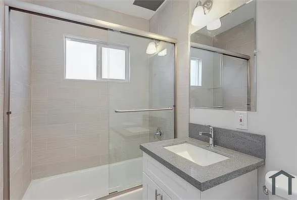 1942 S La Cienega Blvd #3 — Photo 6