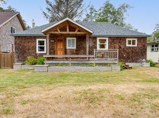 588 N Hemlock St, Cannon Beach, OR