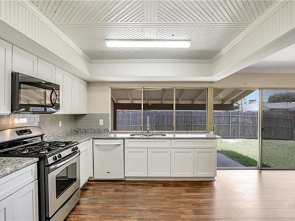 5th image of 3117 Blue Bonnet Dr