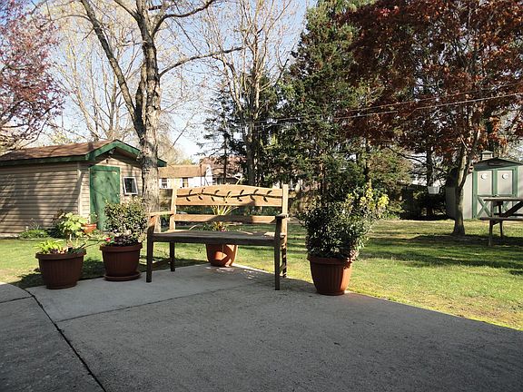4th image of 612 Westover Ct