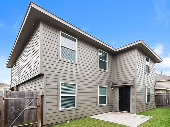 2nd image of 18534 Rock Flats Ravine Dr