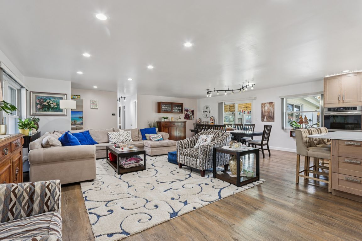 next background image